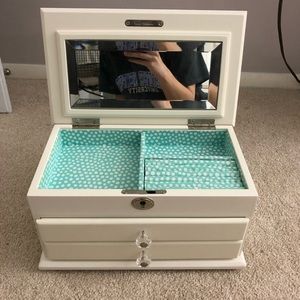 Gorgeous White Jewelry Box